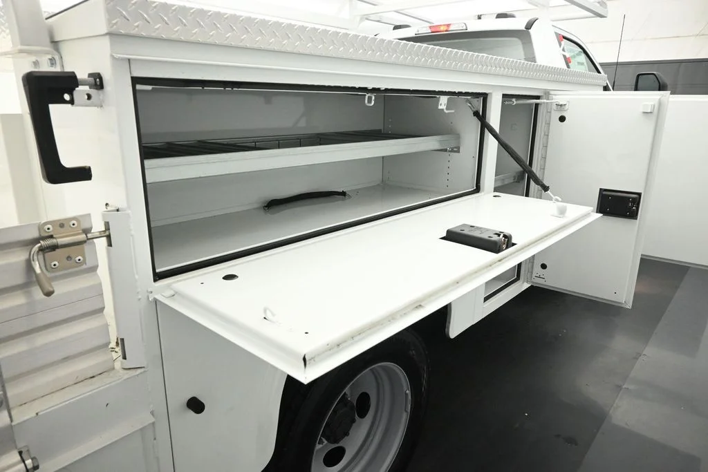 New 2026 Oxford White Ford XL image 25