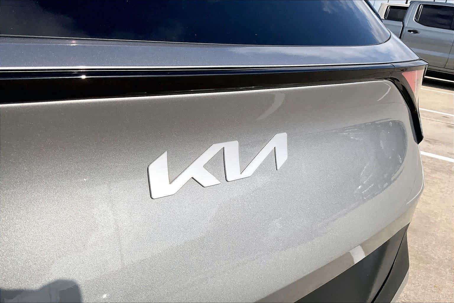 Used 2023 Steel Gray Kia LX image 28