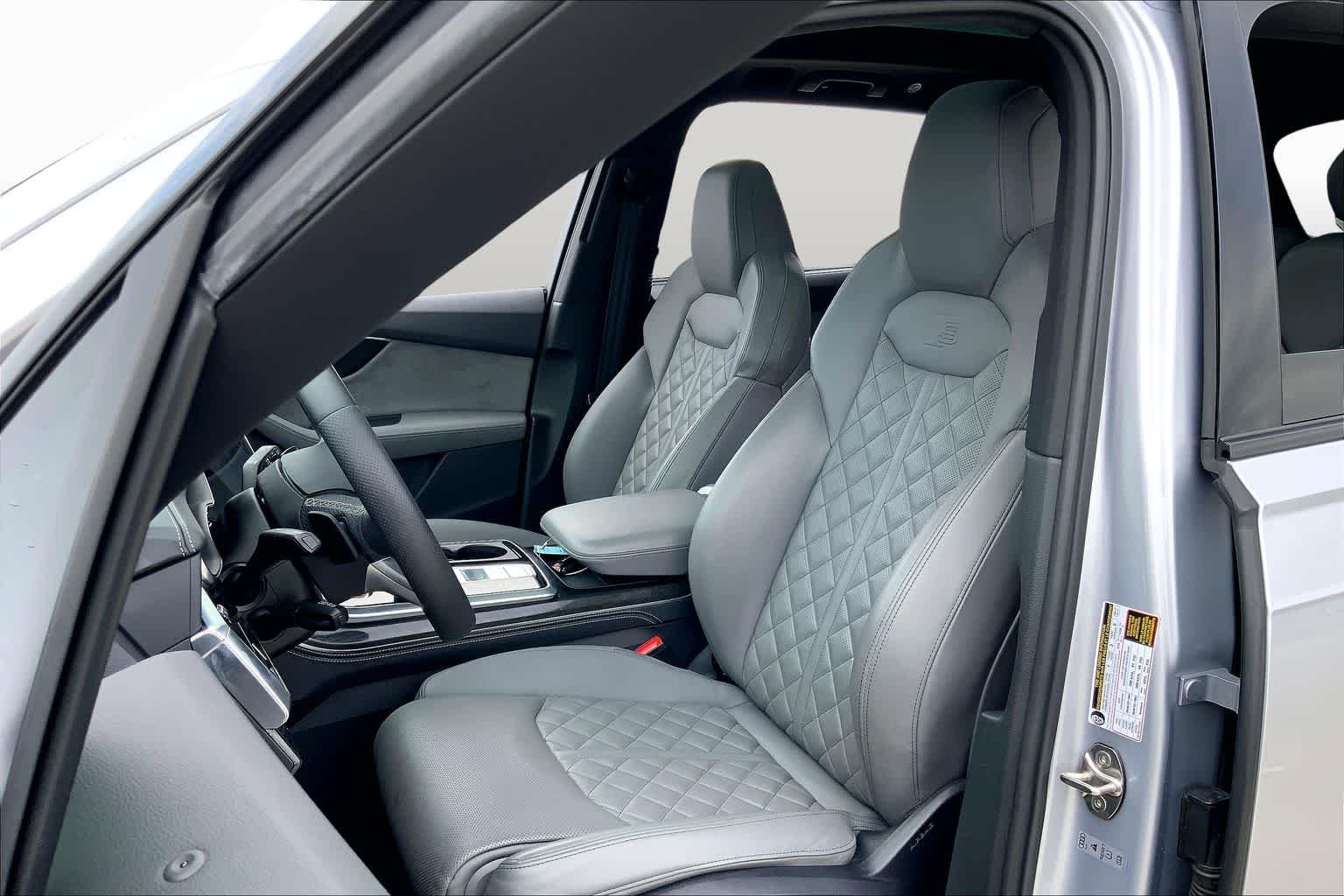 Used 2021 Florett Silver Metallic Audi Prestige image 7