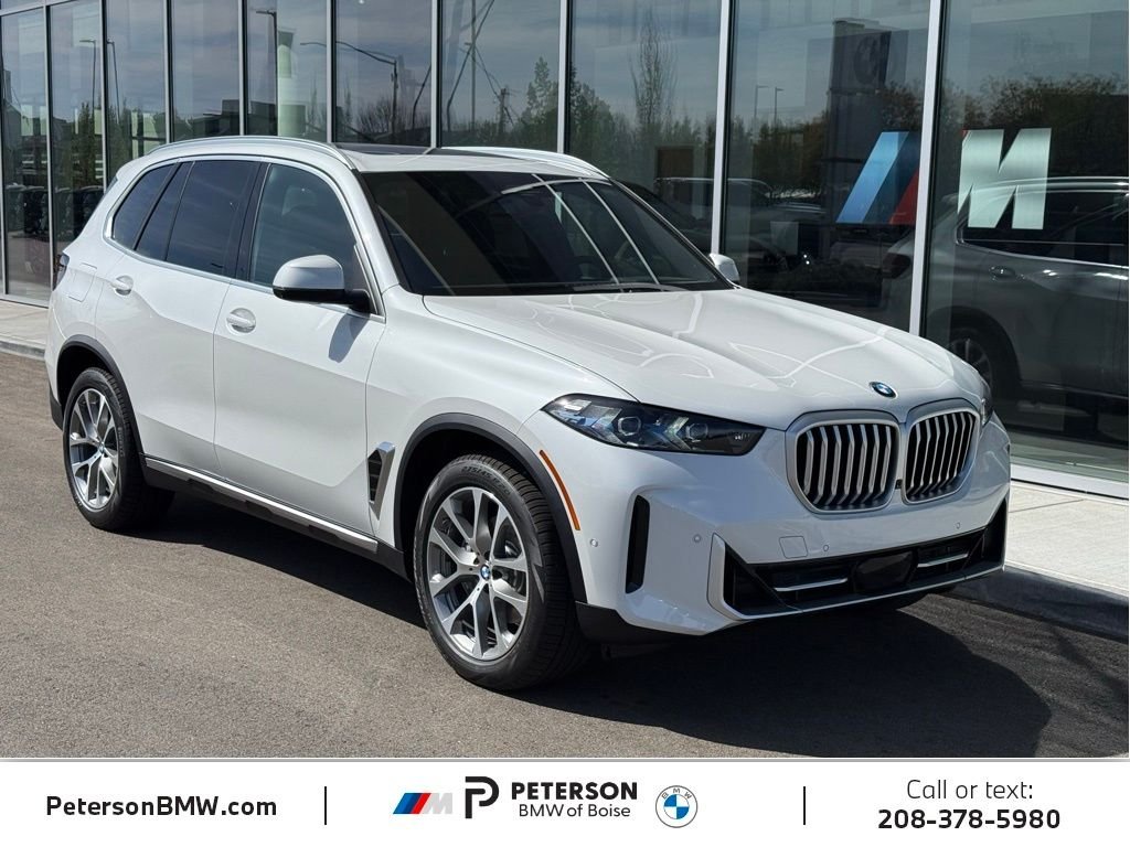 New 2026 Mineral White Metallic BMW xDrive40i image 7