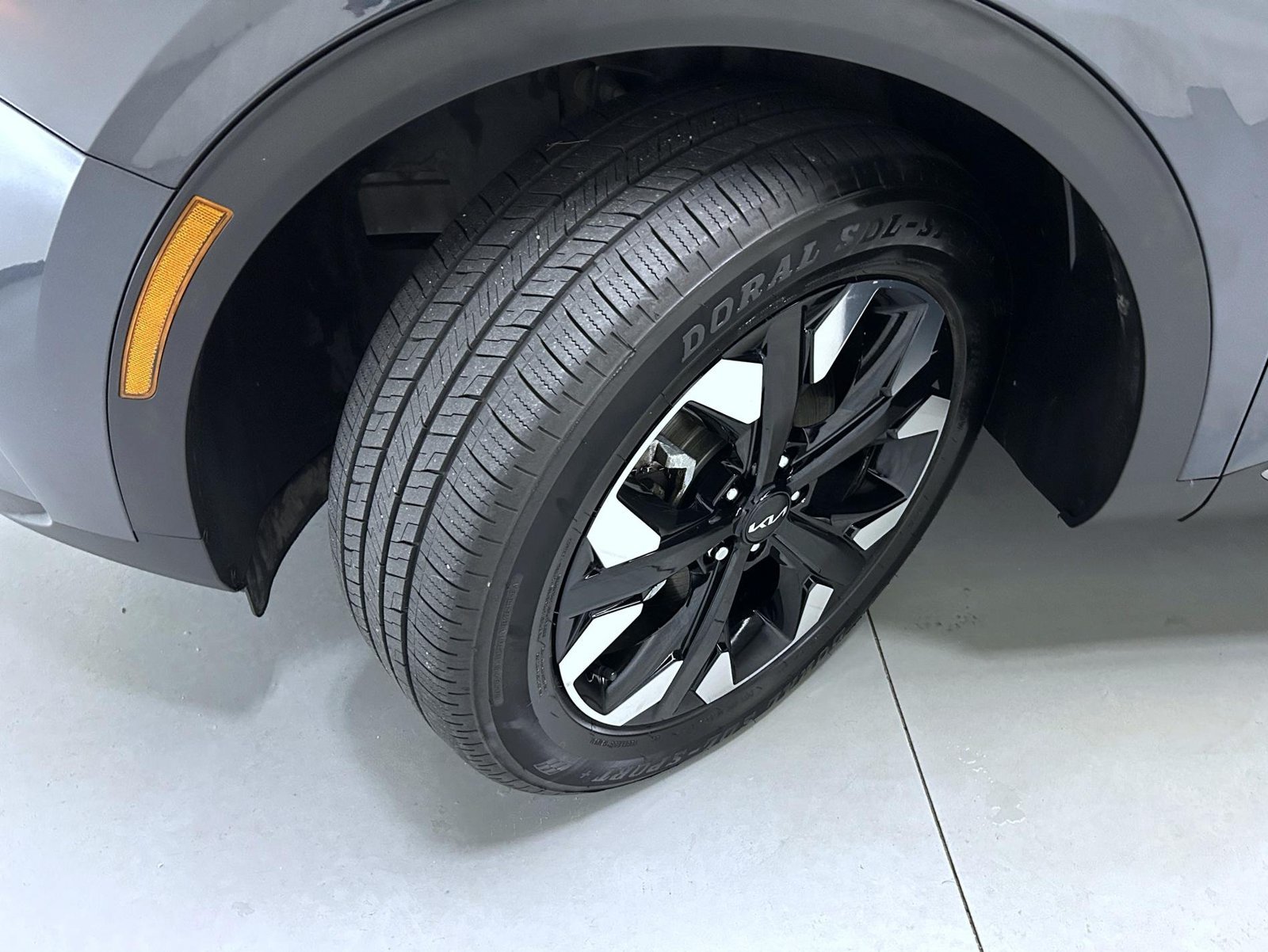 Used 2023 Gray Kia X-Line image 23