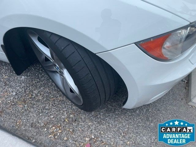 Used 2008 Alpine White BMW 135i image 16