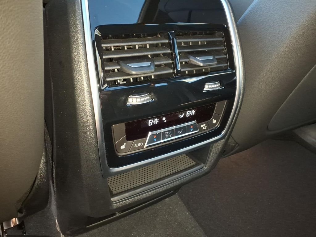 New 2026 Brooklyn Grey Metallic BMW xDrive40i image 4