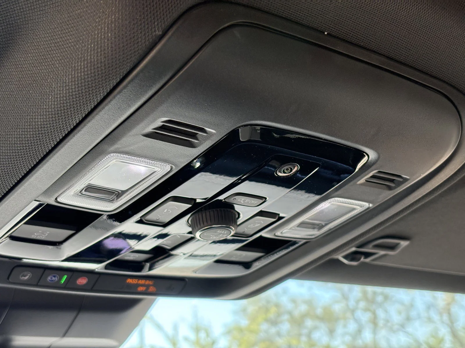 2027 Chevrolet Tahoe LT - Photo 20