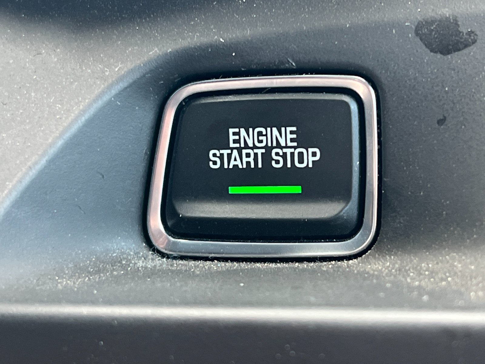 Used 2018 SUMMIT WHITE Chevrolet 1LT image 21