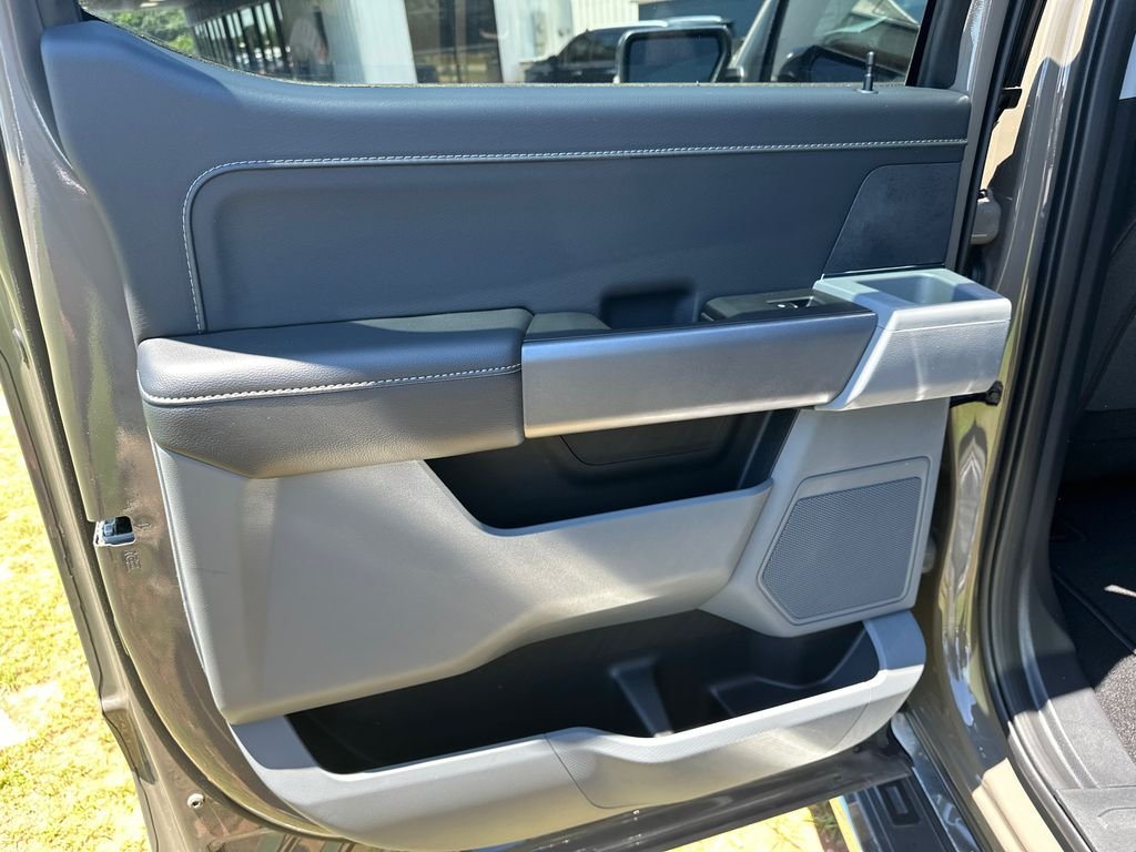 New 2026 Marsh Gray Ford XLT image 21
