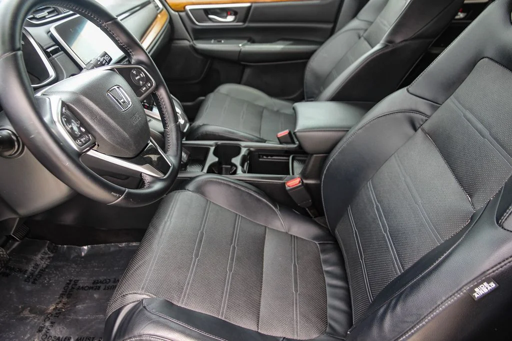 Used 2017 Silver Honda EX-L image 18