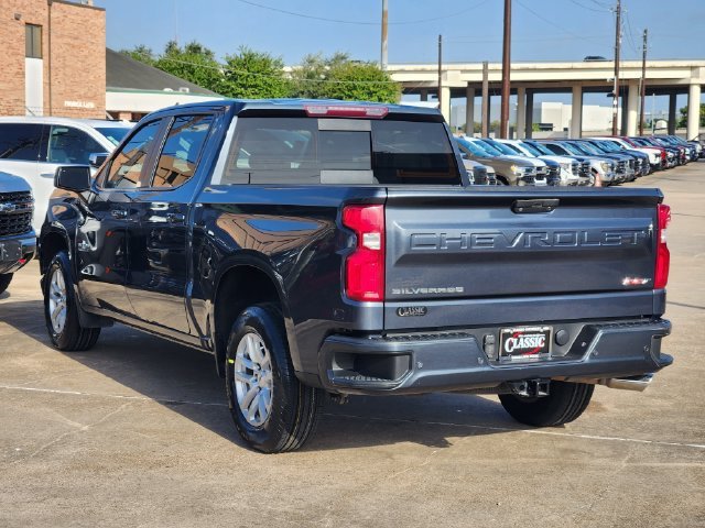 Used 2022 SHADOW GRAY METALLIC Chevrolet RST image 5