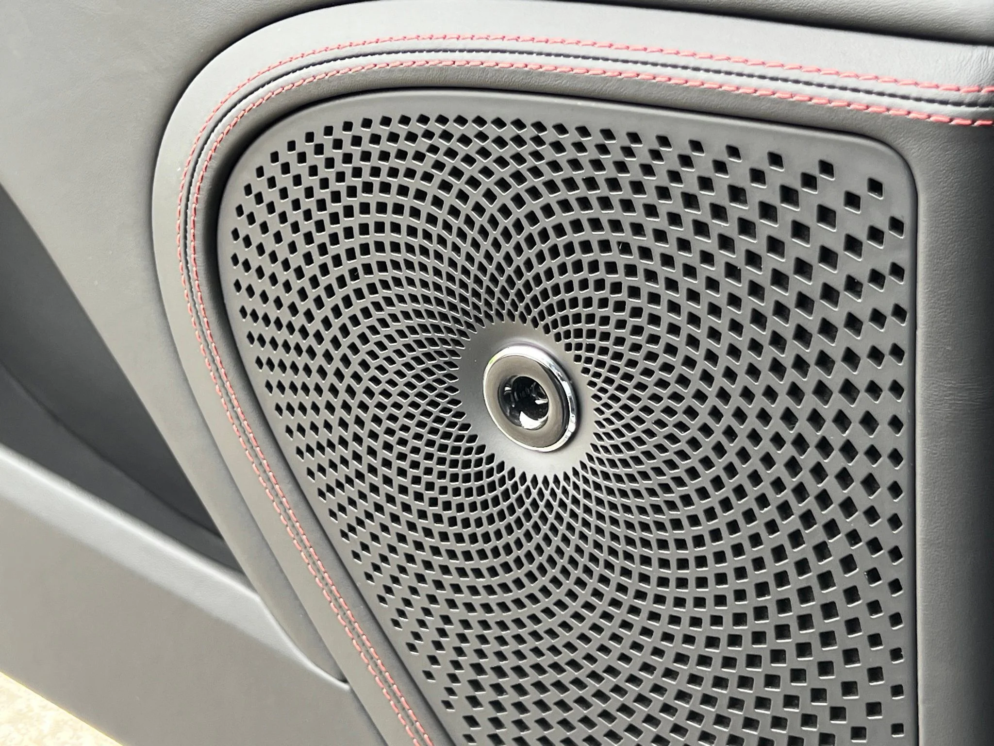 Used 2022 Black Bentley V8 image 38