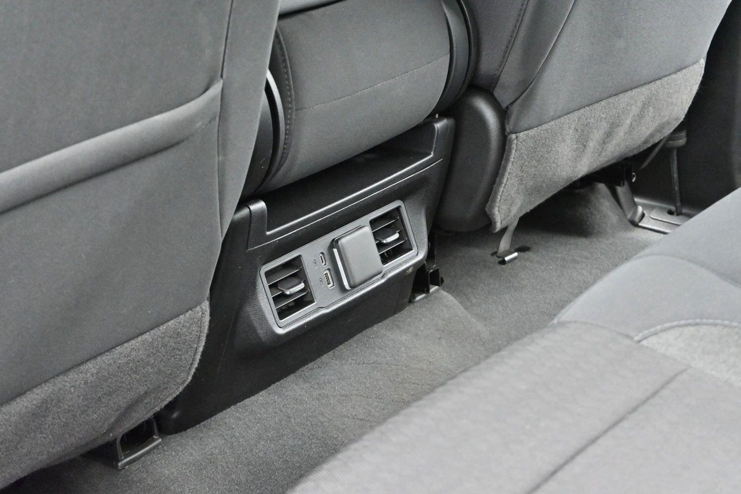 Used 2025 Summit White Chevrolet LT image 29