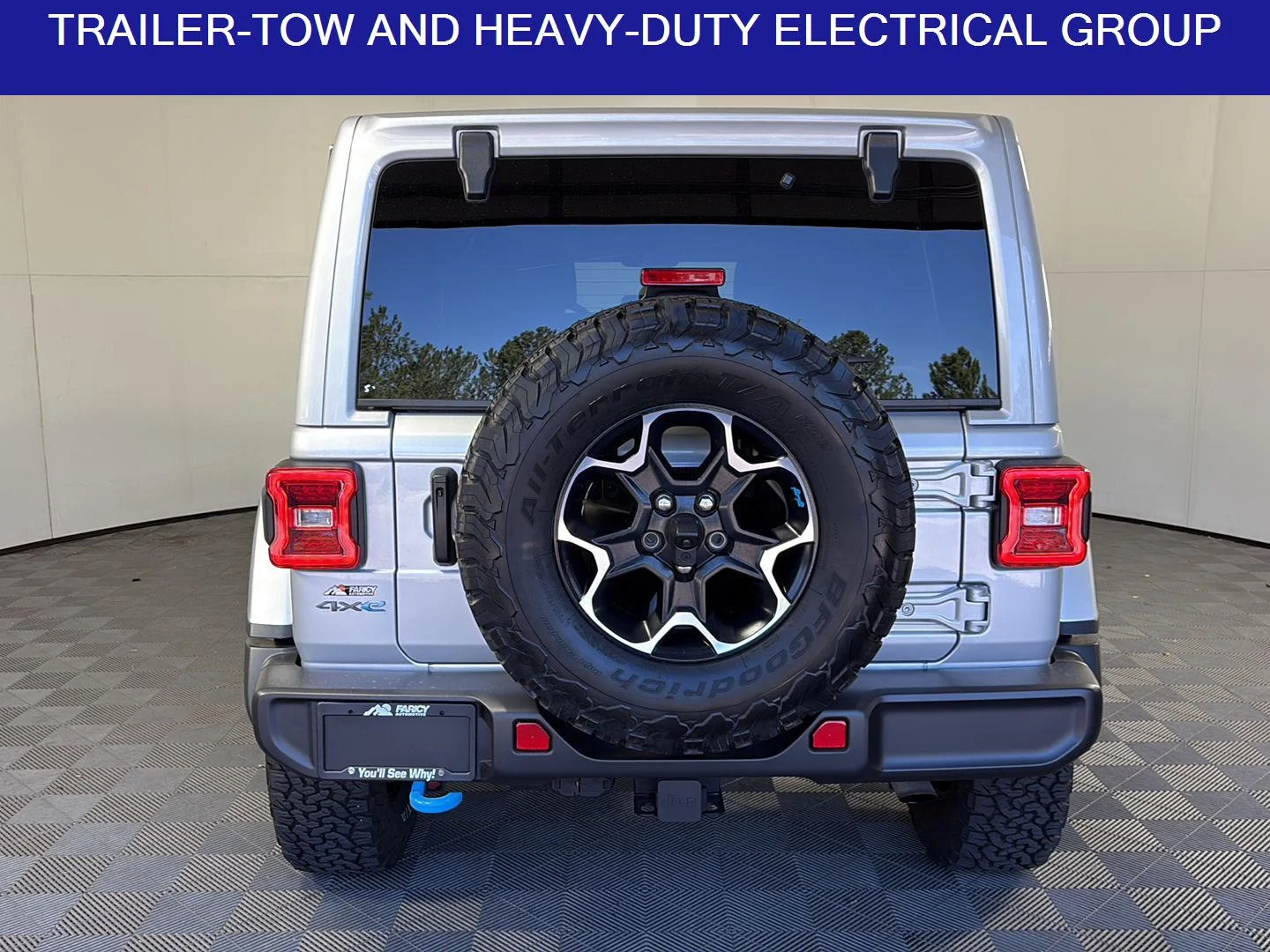 Used 2023 Silver Zynith Clearcoat Jeep Rubicon image 6