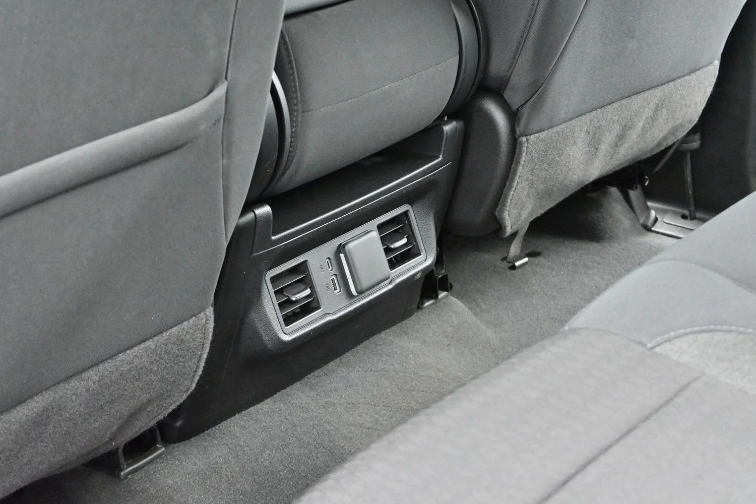 Used 2025 Summit White Chevrolet LT image 29