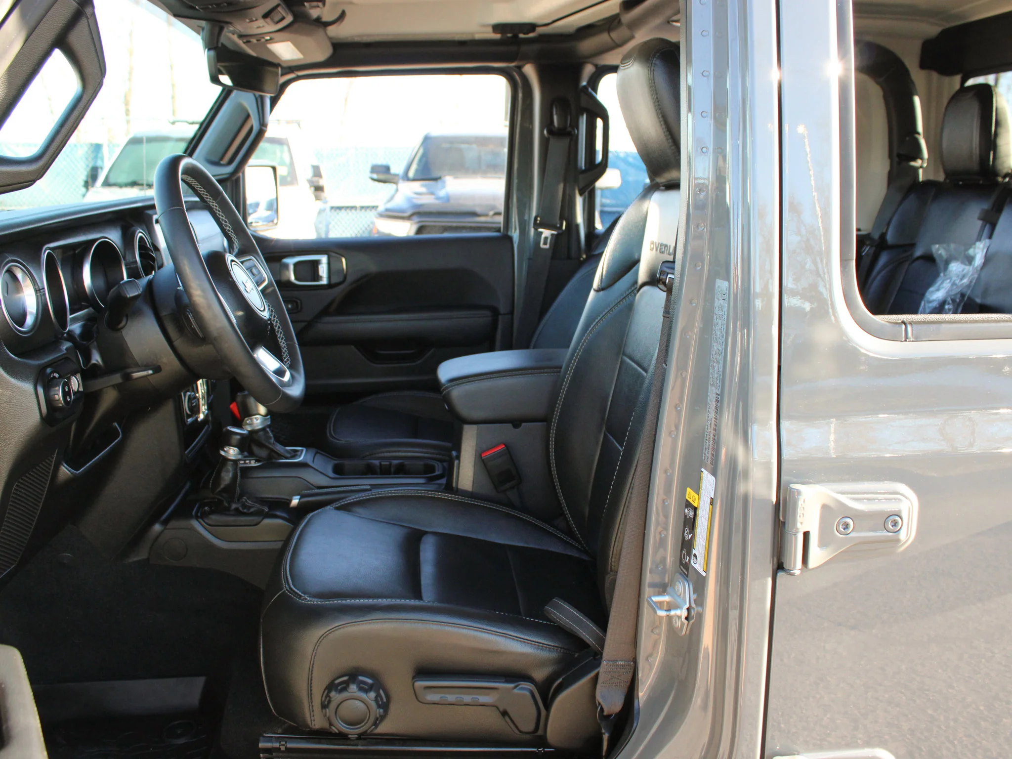 Certified Used 2023 Grey Jeep Overland * No Accidents | V6 | Heated McKinley Leather | Trailer Tow Package image 3