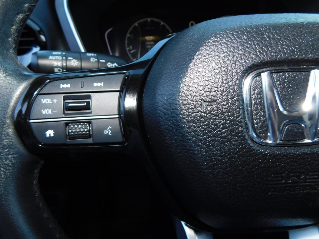 Certified Used 2025 Platinum White Pearl Honda EX-L image 39