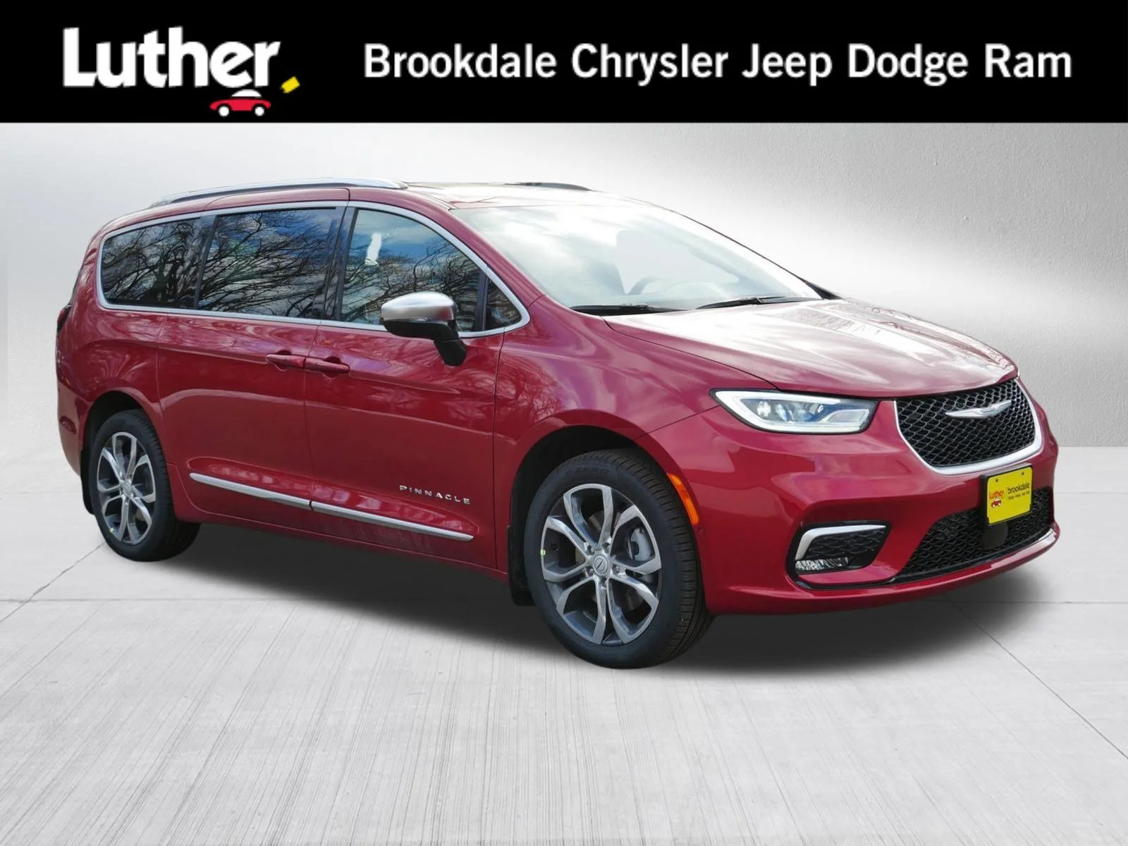 2026 Chrysler Pacifica Pinnacle AWD's photo