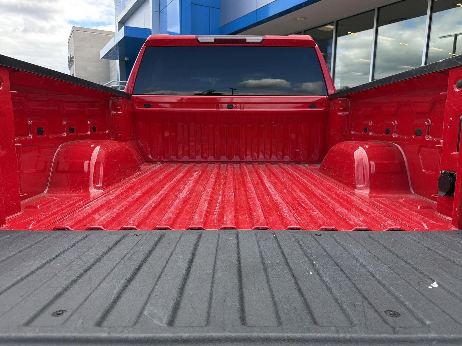 2025 Chevrolet Silverado 1500 LT - Photo 39