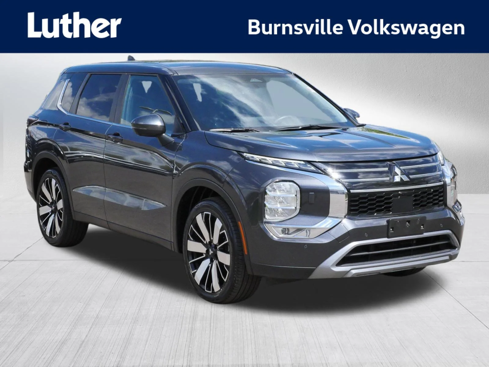 2025 Mitsubishi Outlander SE S-AWC's photo