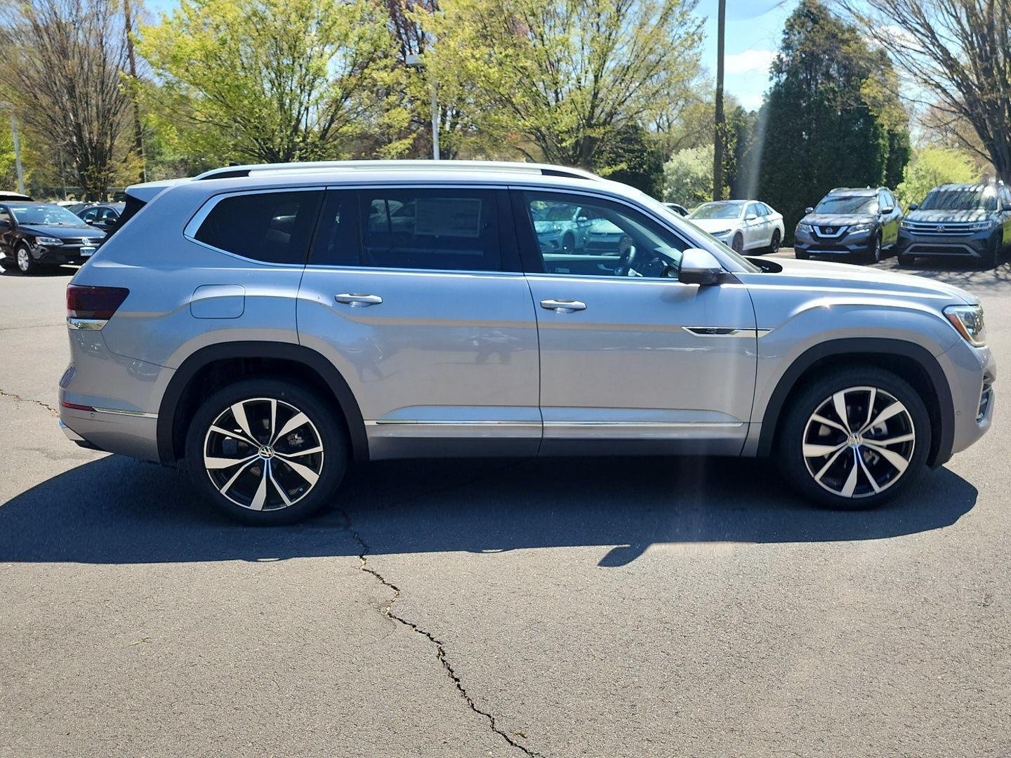 2026 Volkswagen Atlas SEL Premium R-Line - Photo 6
