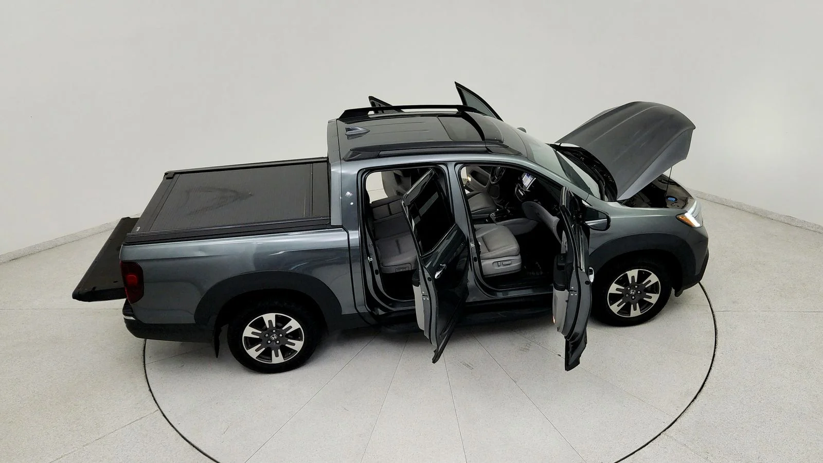 Used 2019 Silver Honda RTL-E image 26