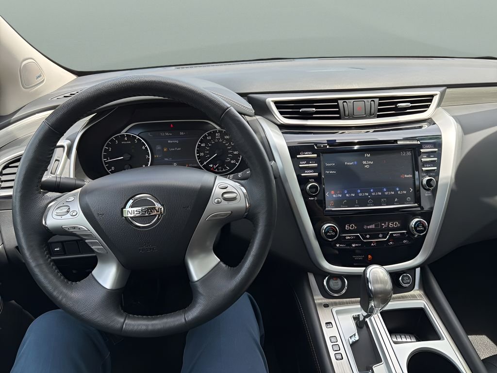 Used 2018 Brilliant Silver Metallic Nissan SL image 12