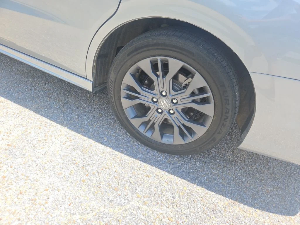 Certified Used 2025 Silver Honda Touring image 22