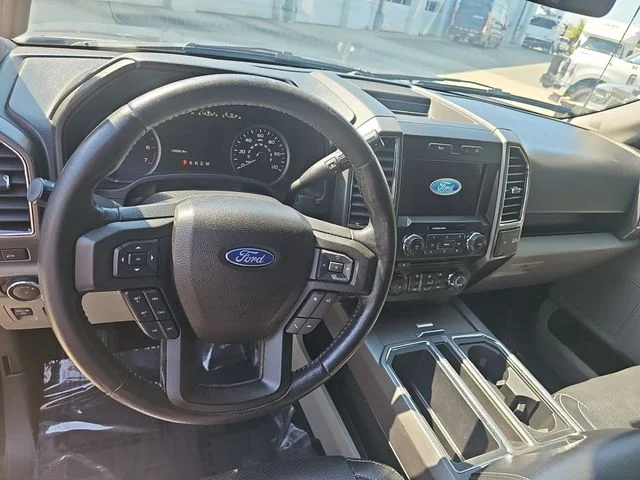 Used 2018 Gray Ford XLT image 16