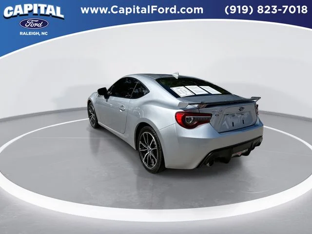 Used 2020 Silver Subaru Limited image 6