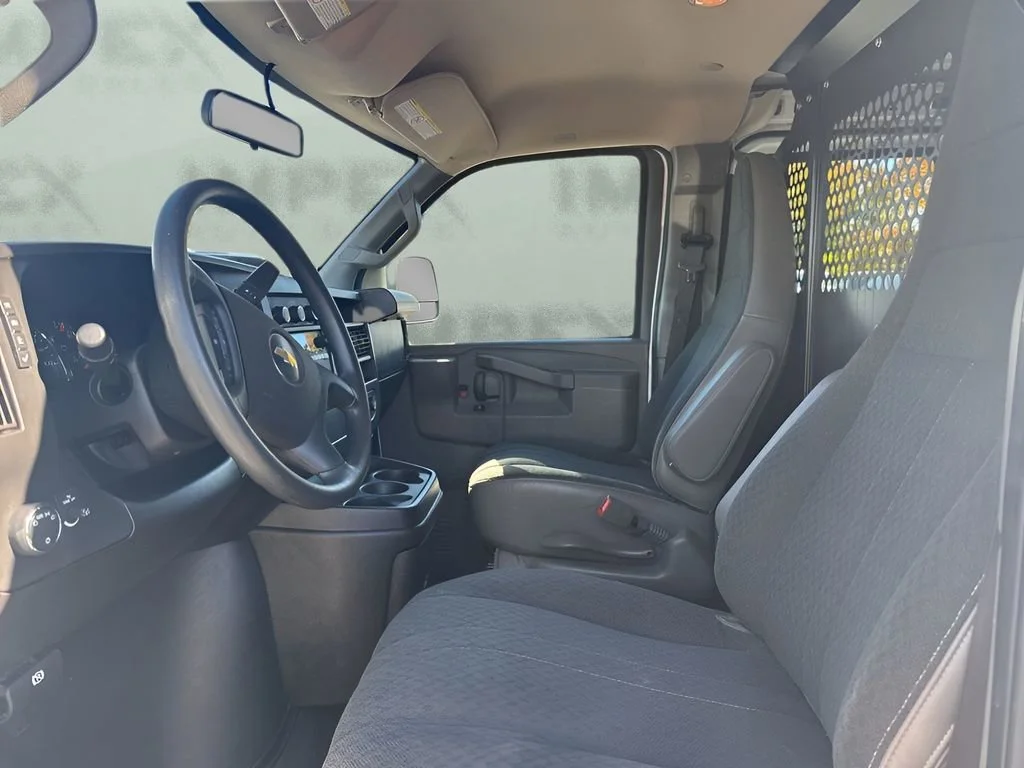 Used 2023 Summit White Chevrolet WT image 11