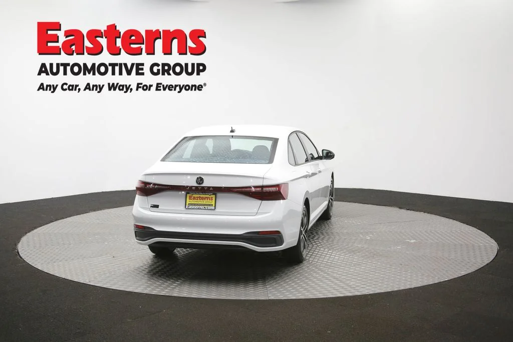 Used 2025 White Volkswagen 1.5T Sport image 37