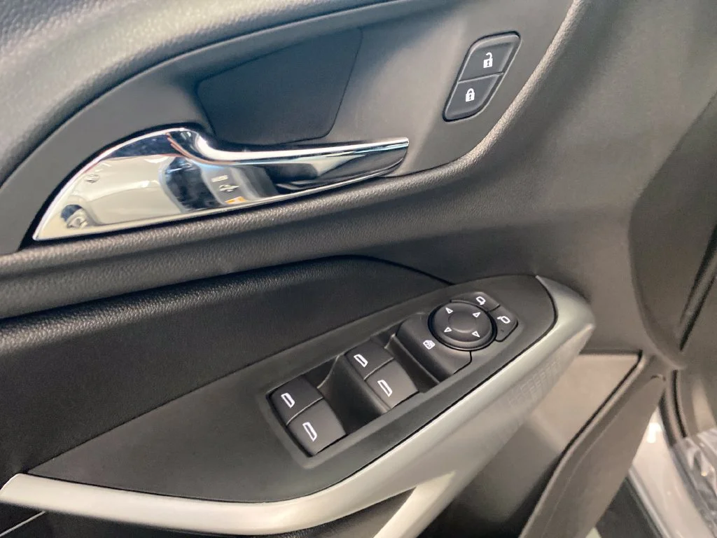 New 2026 Sterling Gray Metallic Chevrolet 1RS image 11