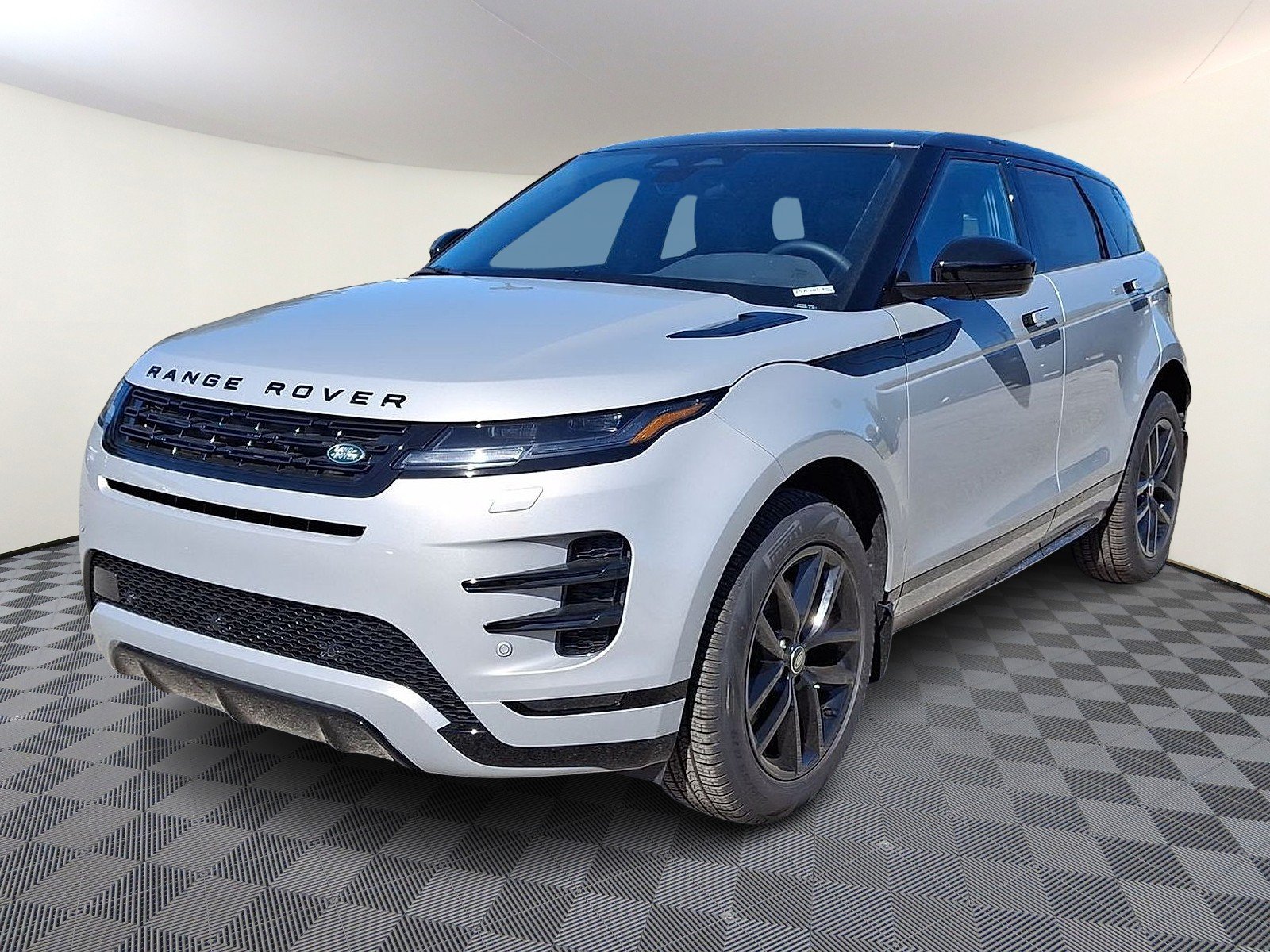 2025 Land Rover Range Rover Evoque Dynamic SE