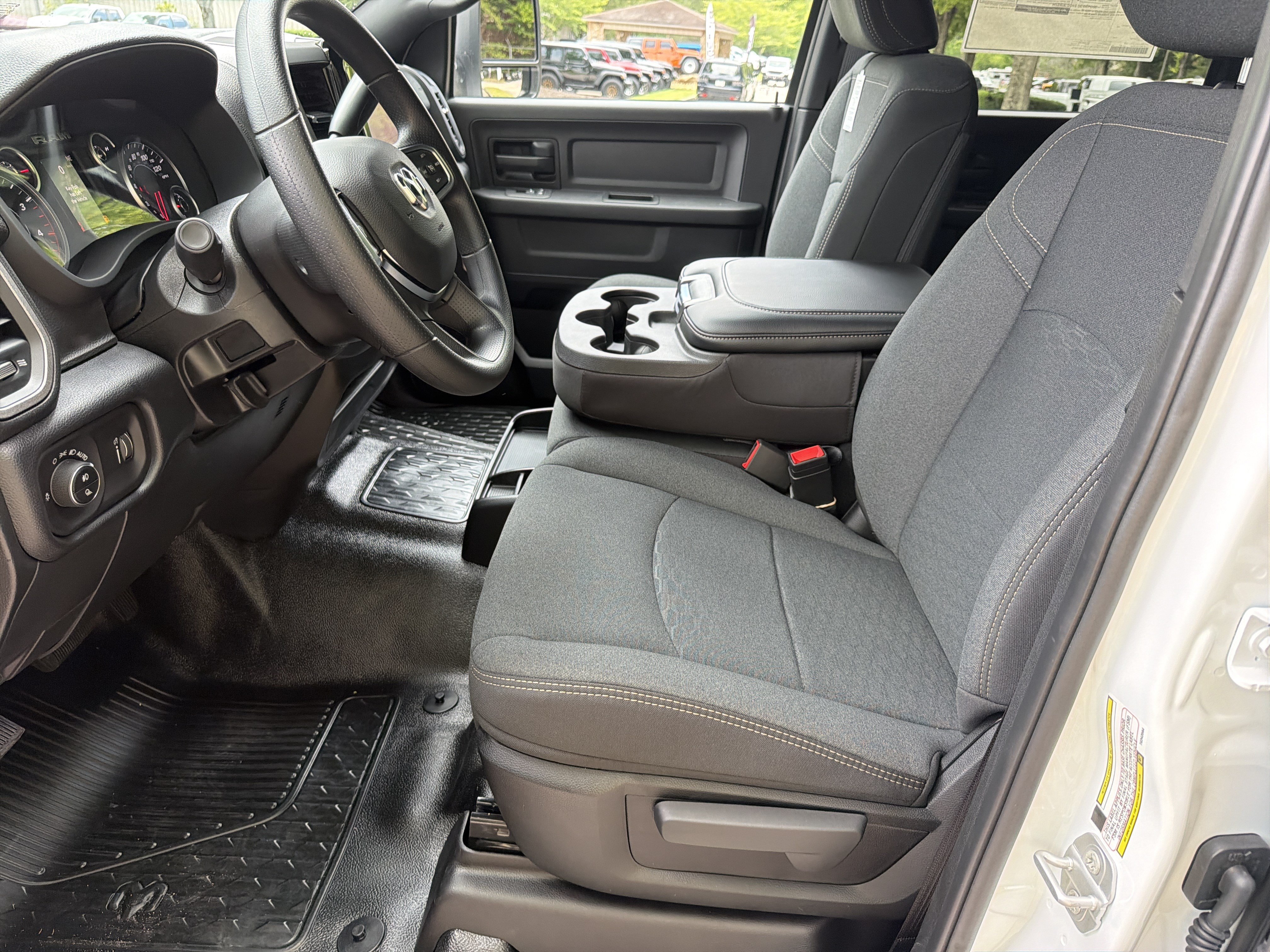 New 2026 Bright White Clearcoat RAM Tradesman image 9