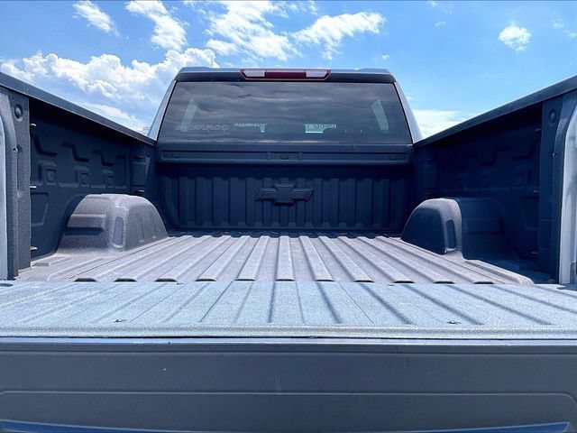 Used 2022 Steel Metallic Chevrolet RST image 8