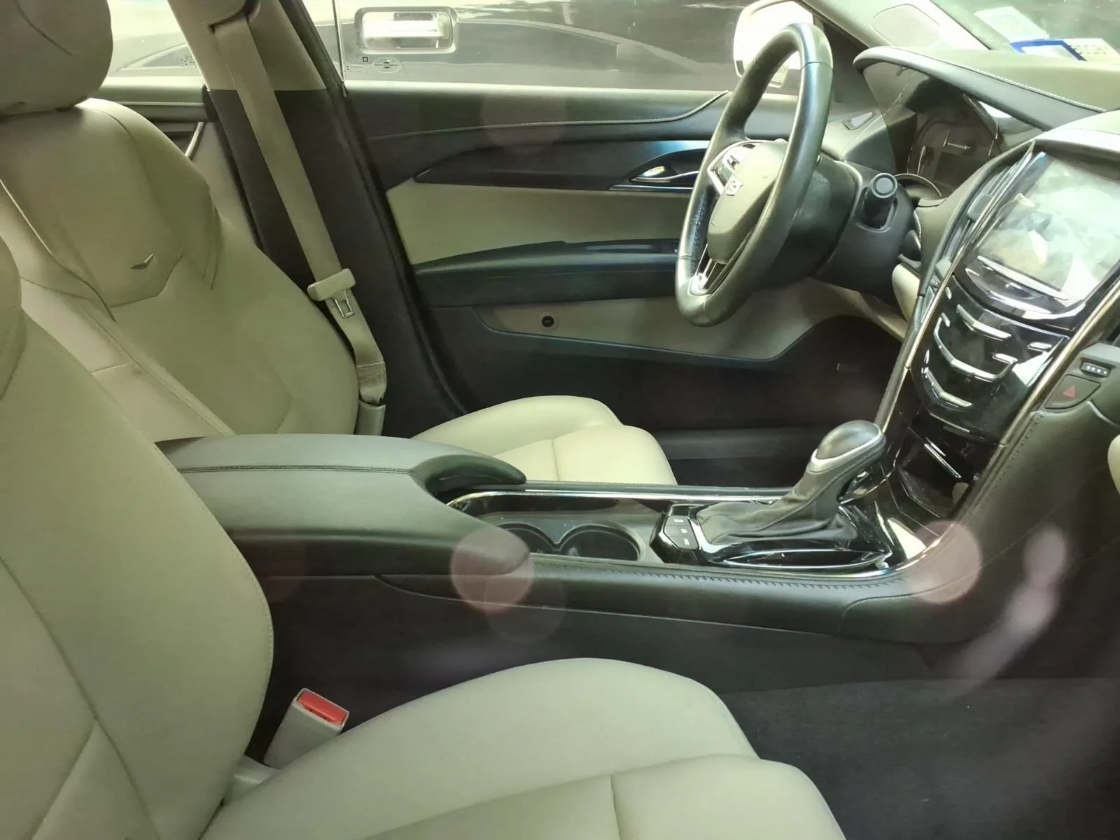 Used 2018 White Cadillac 2.0L Turbo image 9
