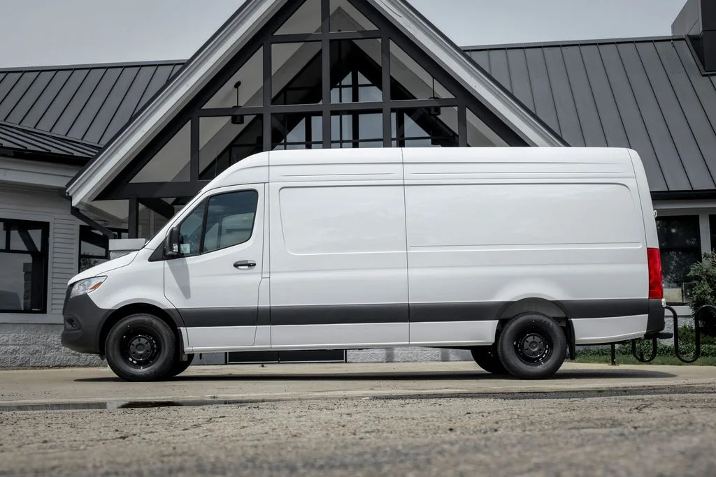 New 2026 Arctic White Mercedes-Benz  image 3