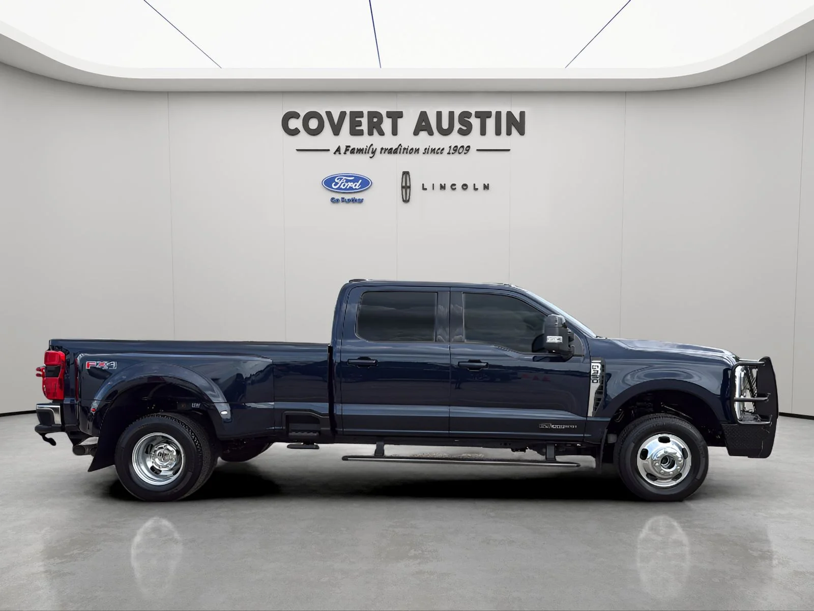 Used 2024 Blue Ford Lariat image 6