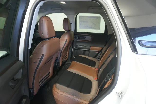 New 2026 Oxford White Ford Outer Banks® image 20