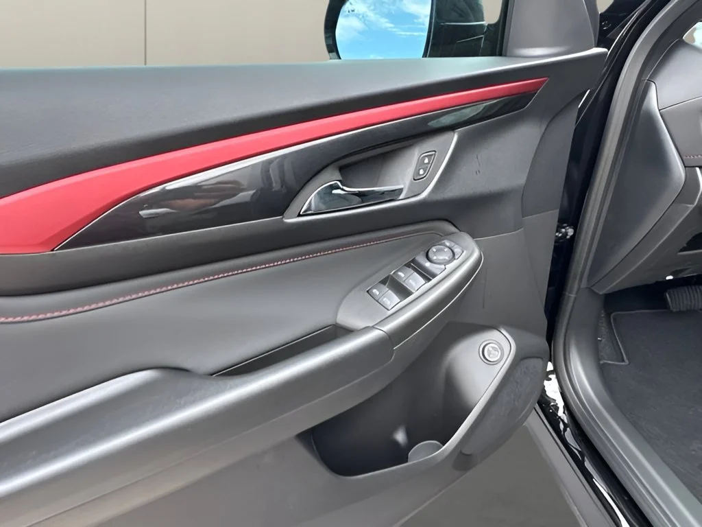 New 2026 Mosaic Black Metallic Chevrolet RS image 11