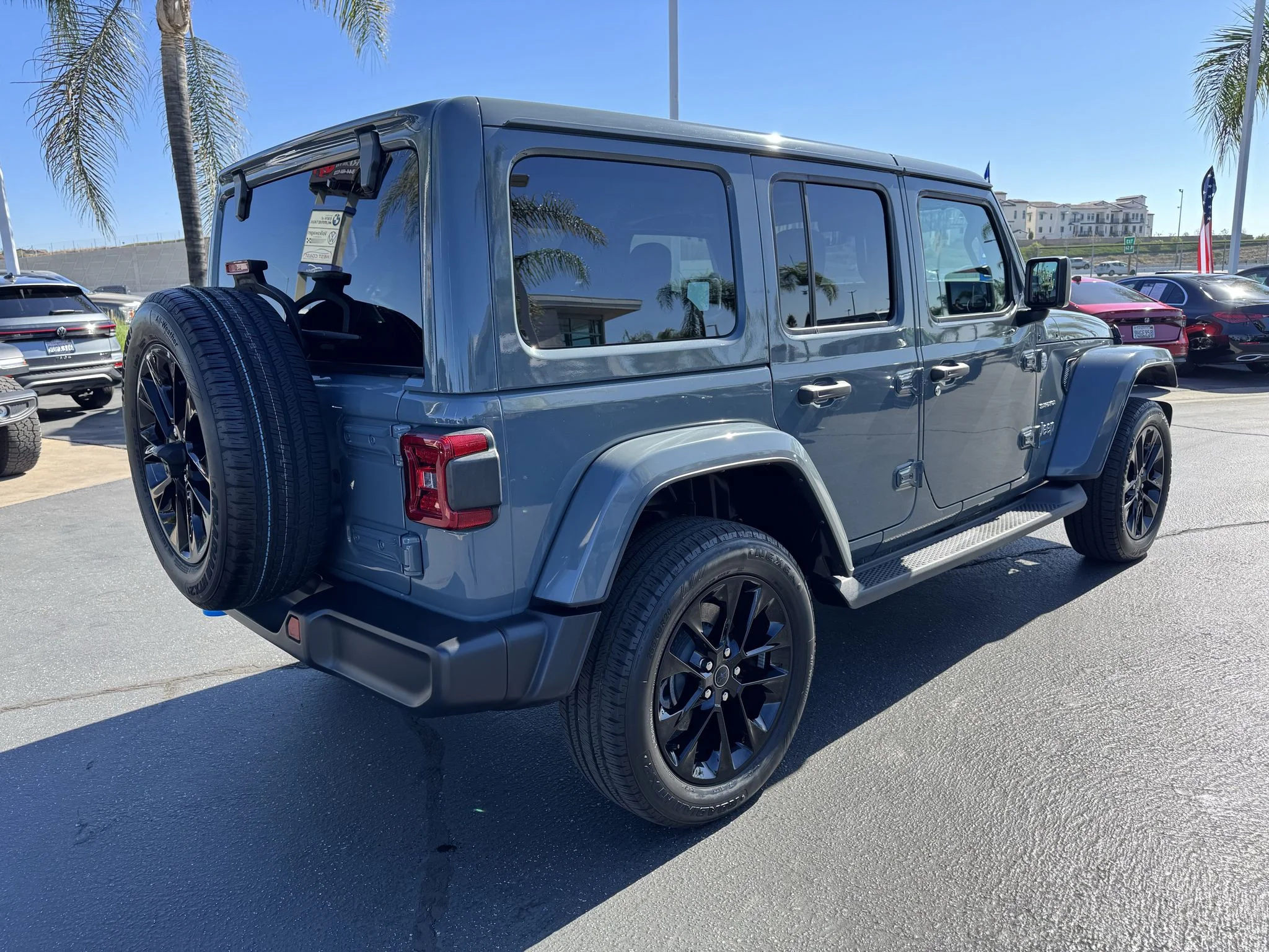 Used 2024 ANVIL CLEAR COAT Jeep Sahara image 8