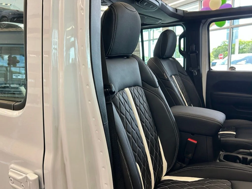 New 2026 Bright White Clearcoat Jeep Sport image 32