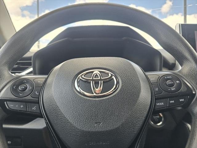 Certified Used 2023 MAGNETIC GRAY MET. Toyota  image 26