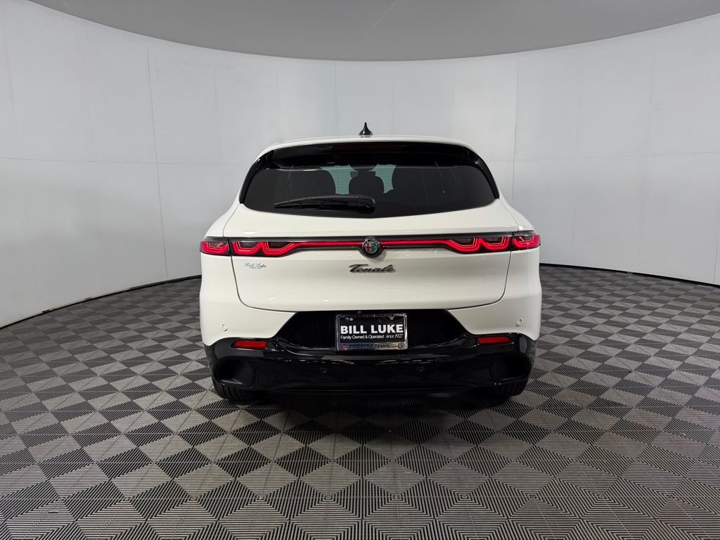 Used 2025 White Alfa Romeo Base image 7