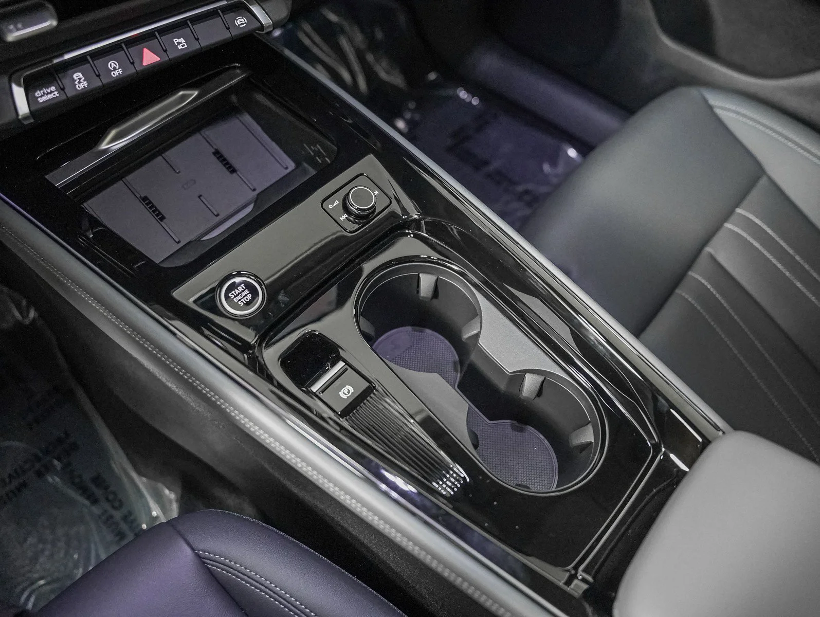 New 2026 Malpelo Blue Metallic Audi S line image 18