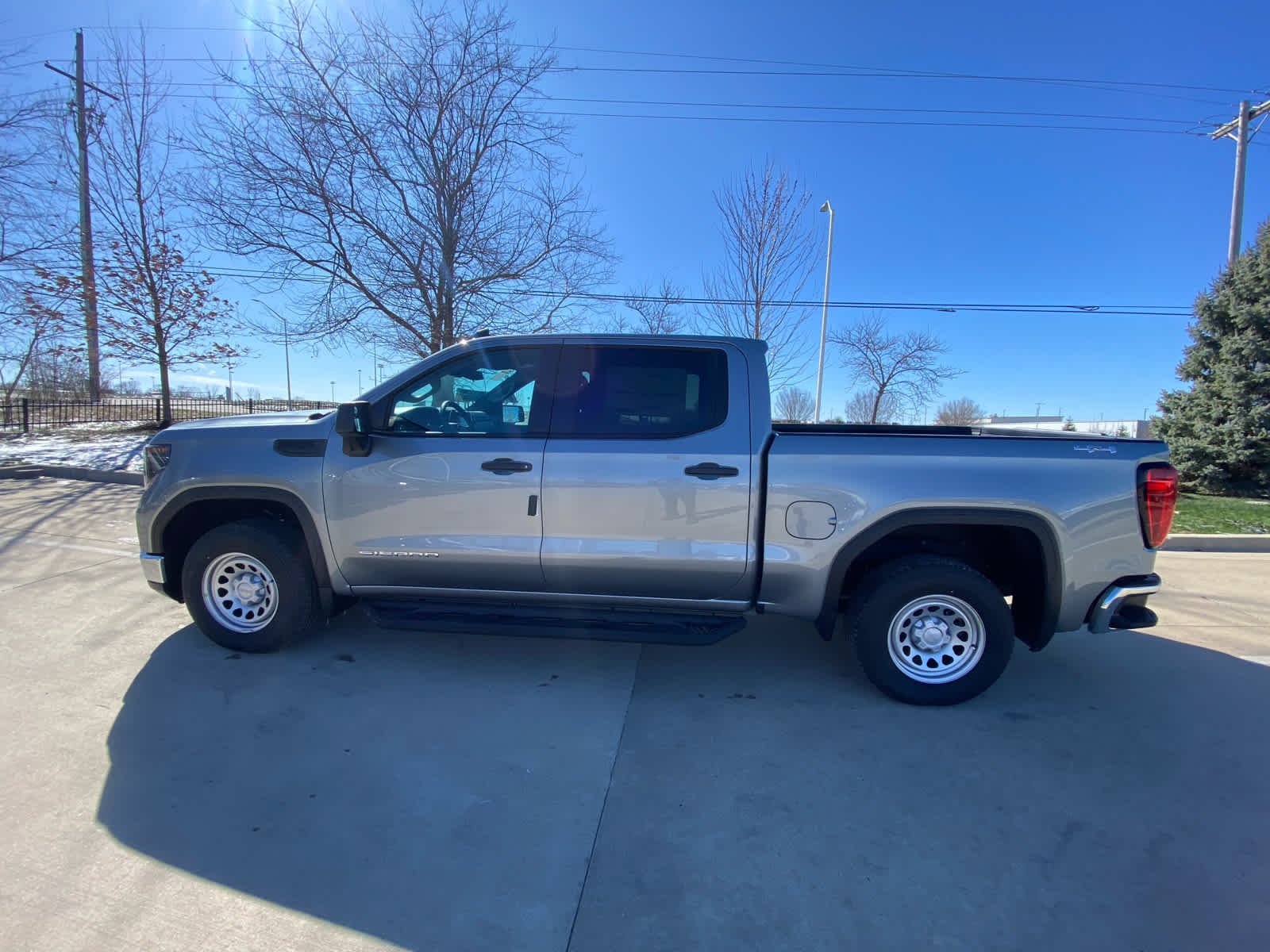 2026 GMC Sierra 1500 Pro - Photo 9