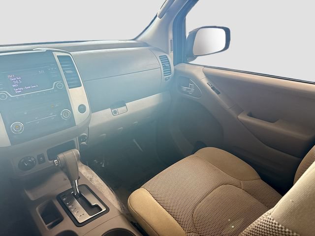 Used 2018 Red Nissan SV V6 image 21