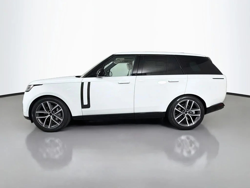 New 2026 Fuji White Land Rover SE image 8