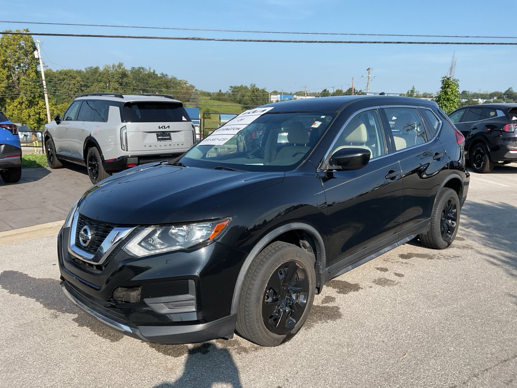 Used 2017 Magnetic Black Nissan S image 4