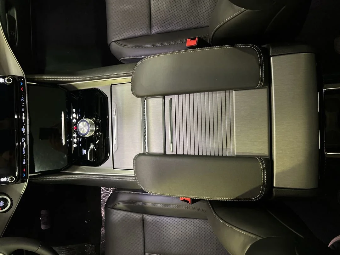 New 2026 Bright White Clear-Coat Exterior Paint Jeep Limited Altitude image 23