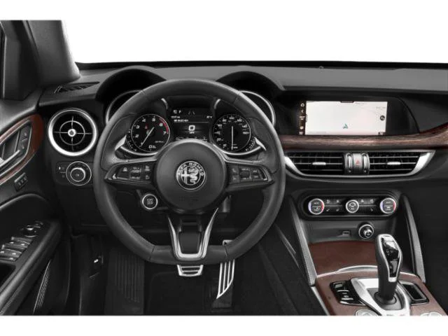 Used 2023 Alfa Rosso Alfa Romeo Ti image 10