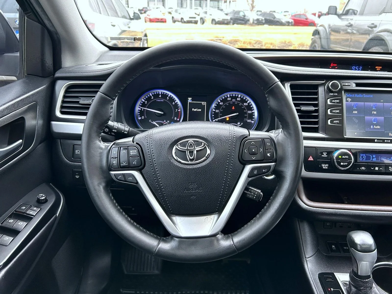 Used 2019 Black Toyota XLE image 11